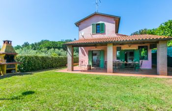 Casa Rosa Holiday Home