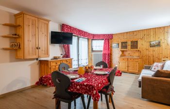 Salin Holiday Home