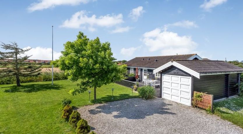 Photo of "Helemine" - 500m from the sea