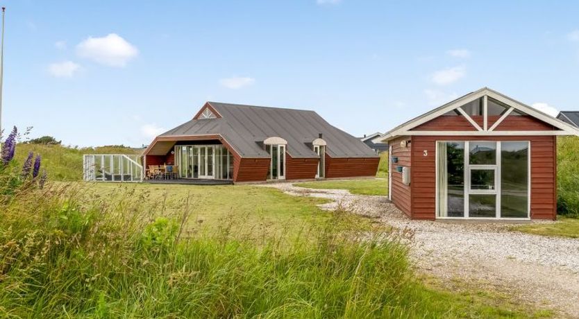 Photo of "Tjark" - 500m from the sea