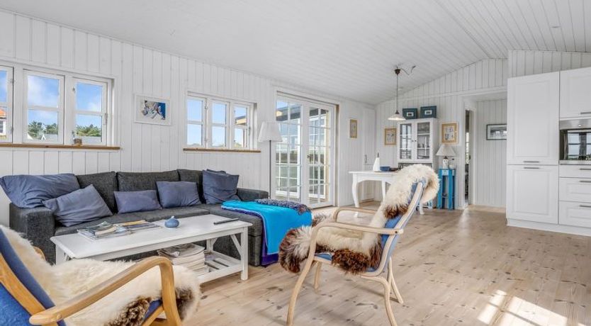 Photo of "Thine" - 250m from the sea