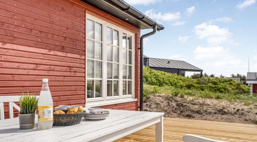 Photo of "Thine" - 250m from the sea