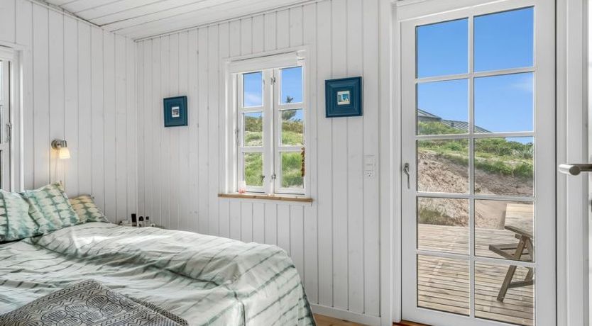 Photo of "Thine" - 250m from the sea