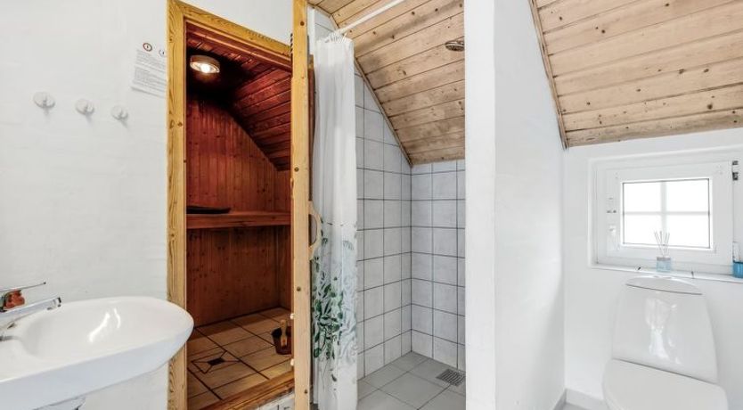 Photo of "Ulf" - 2km from the sea