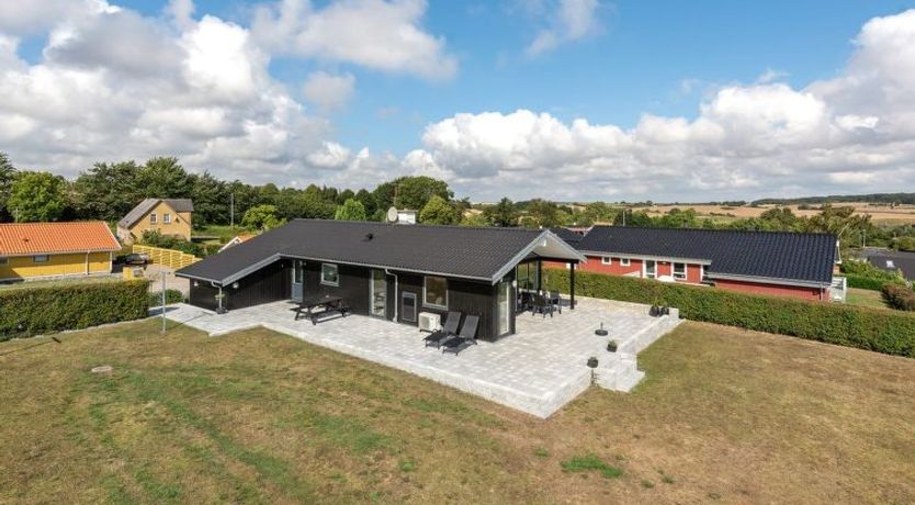 Photo of "Beowulf" - 200m from the sea