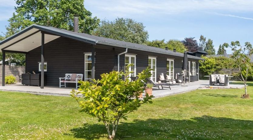 Photo of "Jerrik" - 1.2km from the sea