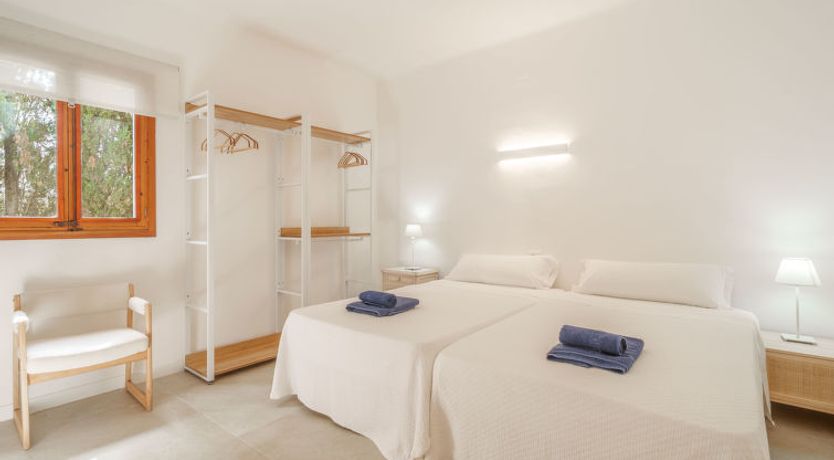 Photo of Es Camp Jeu