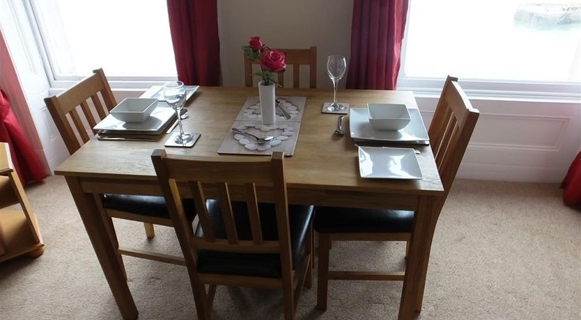 Photo of 1 Bed in Tenby