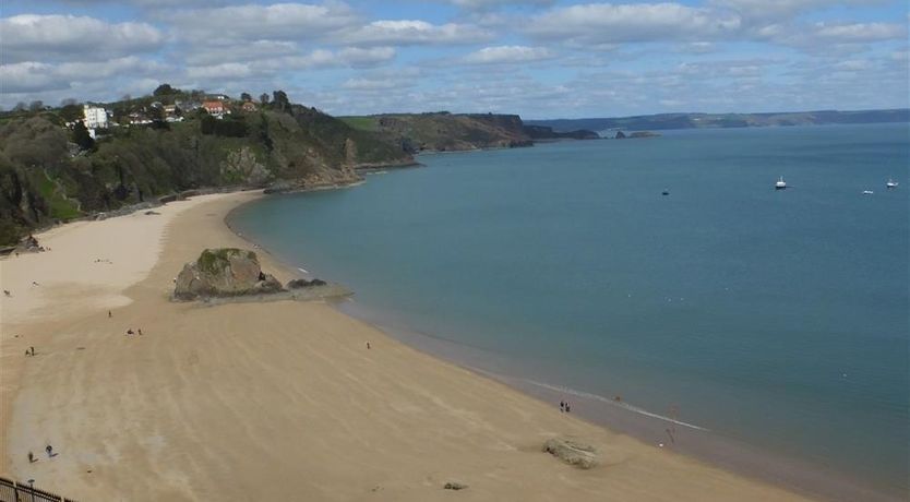 Photo of 1 Bed in Tenby