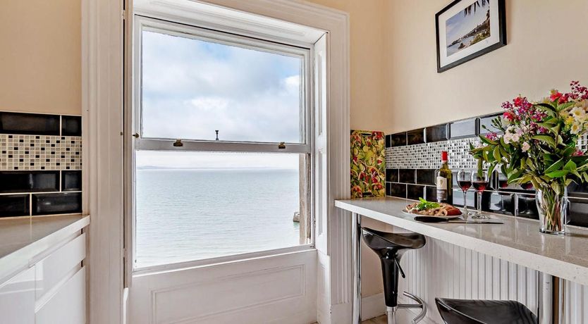 Photo of 1 Bed in Tenby