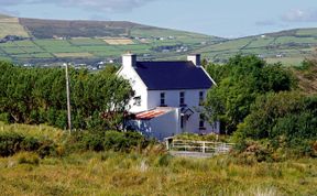 Photo of 4 Bed in Portmagee