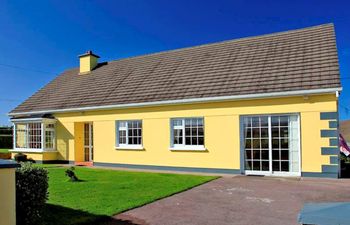 1 Bed in Portmagee Holiday Home