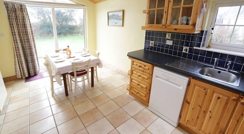 Photo of 3 Bed in Waterville