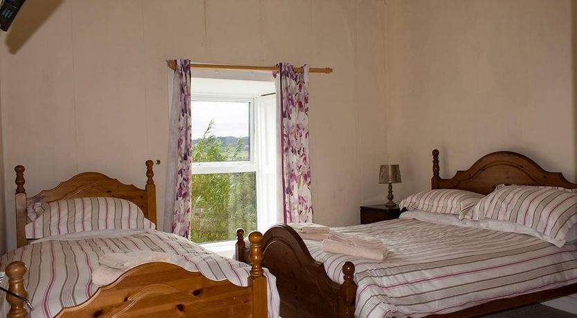 Photo of 3 Bed in Lismore