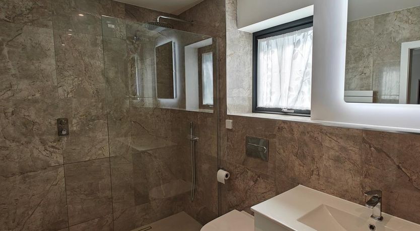 Photo of 1 Bed in Glendale