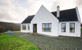 Photo of 4 Bed in Moville