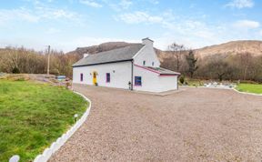 Photo of 3 Bed in Tuosist