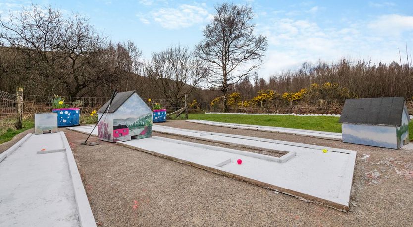 Photo of 3 Bed in Tuosist