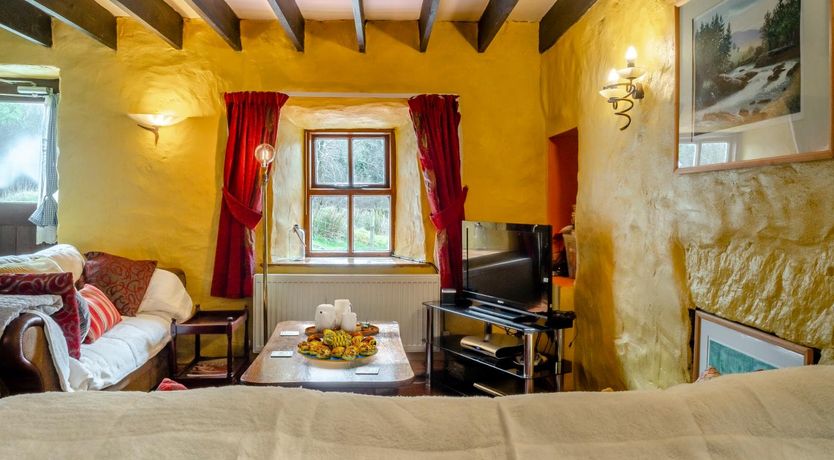 Photo of 3 Bed in Tuosist