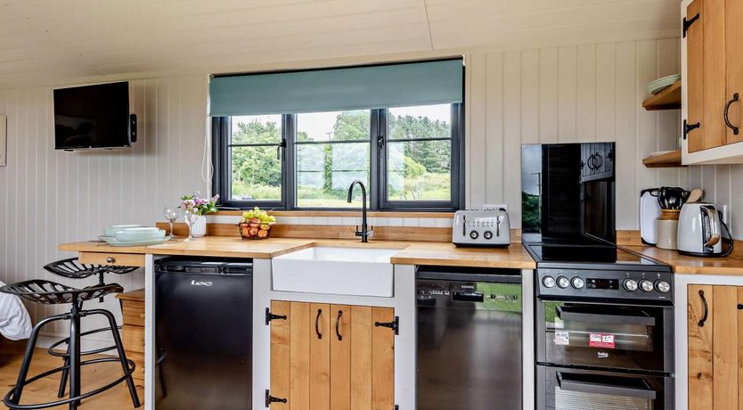 Photo of 1 Bed in Uplowman