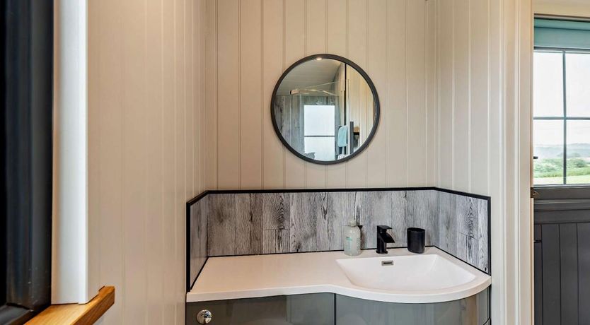 Photo of 1 Bed in Uplowman