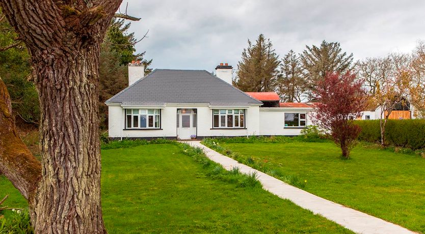 Photo of 3 Bed in Gweesalia