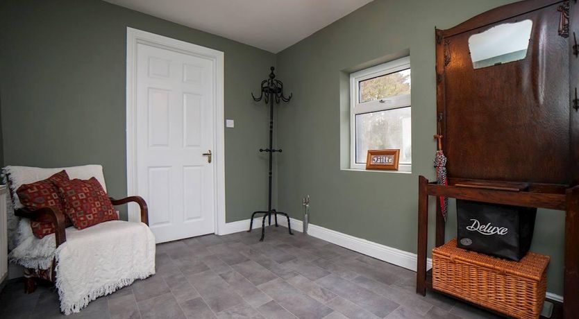 Photo of 3 Bed in Gweesalia