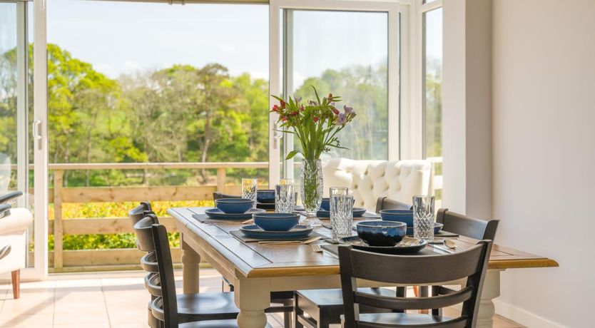 Photo of 4 Bed in Bushmills