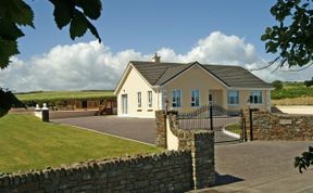 Photo of 3 Bed in Courtmacsherry