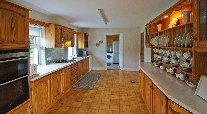 Photo of 4 Bed in Beara