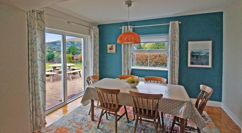 Photo of 4 Bed in Beara