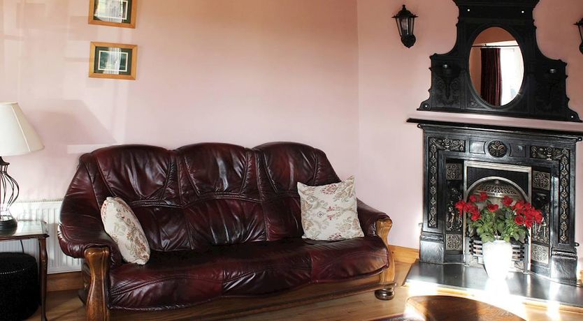 Photo of 4 Bed in Tarbert