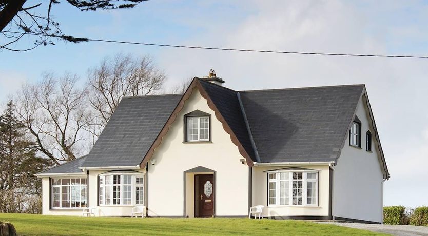 Photo of 4 Bed in Tarbert