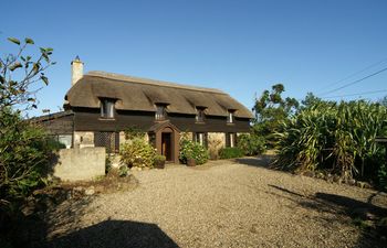 4 Bed in Carne Holiday Home