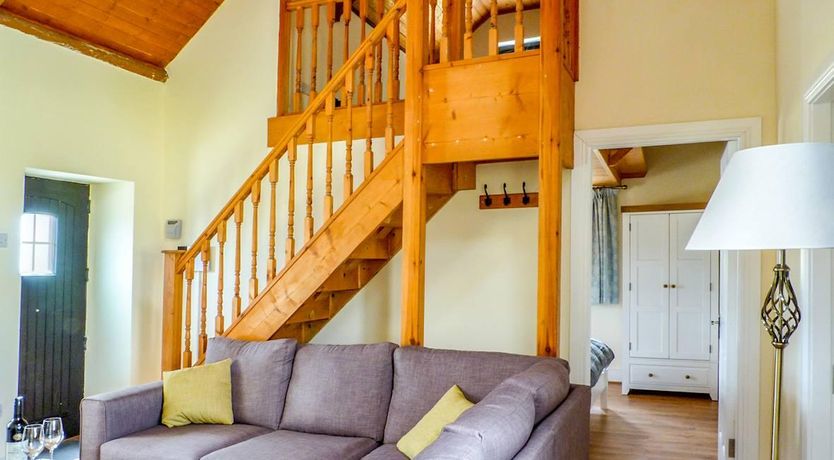 Photo of 2 Bed in Dunhill