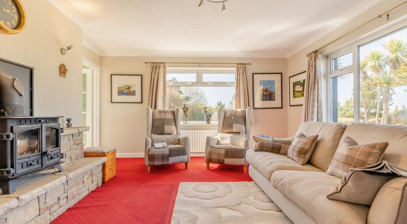 Photo of 4 Bed in Burtonport