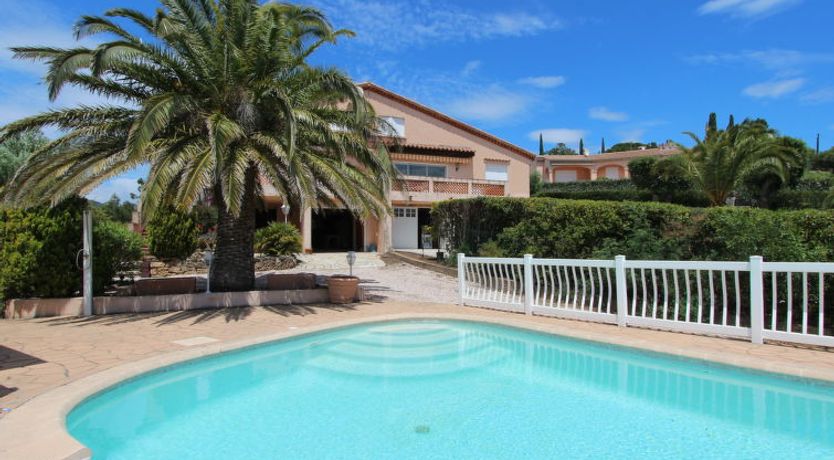 Photo of Les Grillons