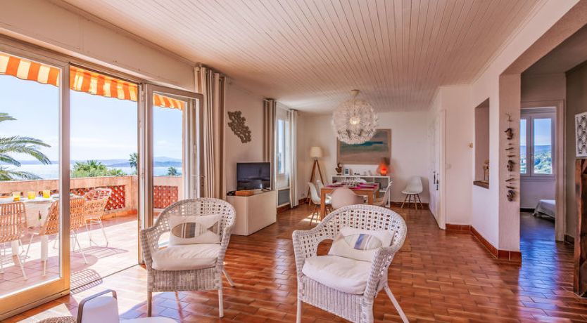 Photo of Les Grillons