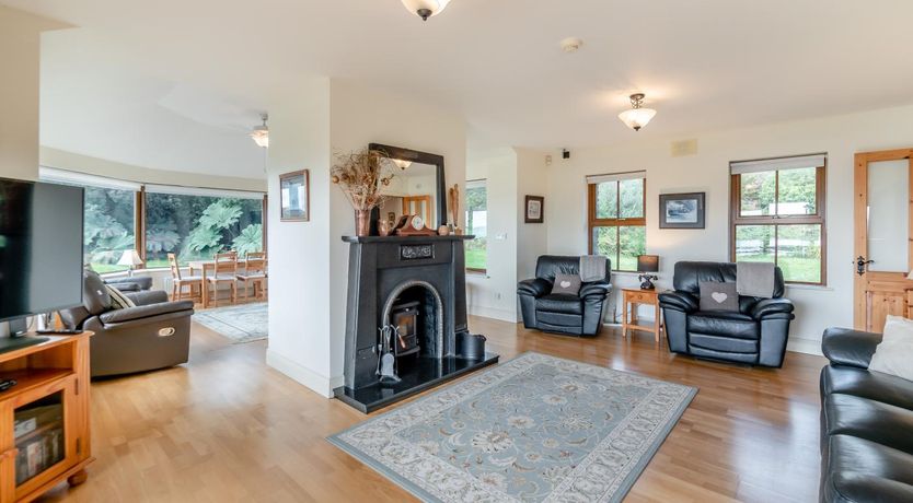 Photo of 4 Bed in Sneem