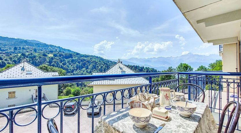 Photo of Domaine de Crespin Apartment 6