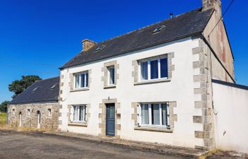 Kerdro Holiday Home