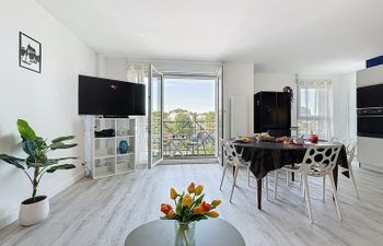Les Roches Holiday Home