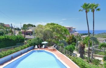 Vella Holiday Home