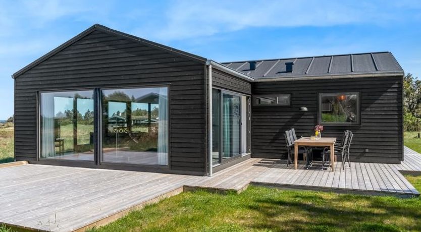 Photo of "Merete" - 900m from the sea