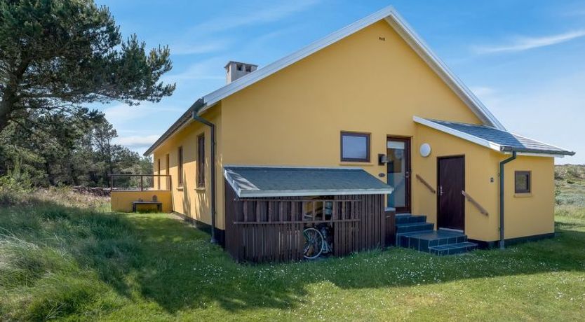 Photo of "Ola" - 900m from the sea