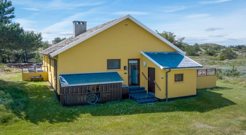 Photo of "Ola" - 900m from the sea