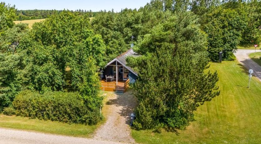 Photo of "Yarla" - 500m to the fjord