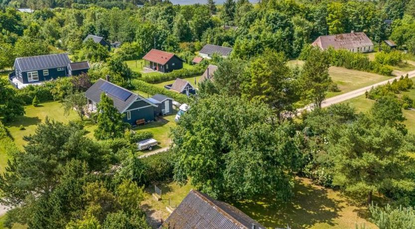 Photo of "Yarla" - 500m to the fjord