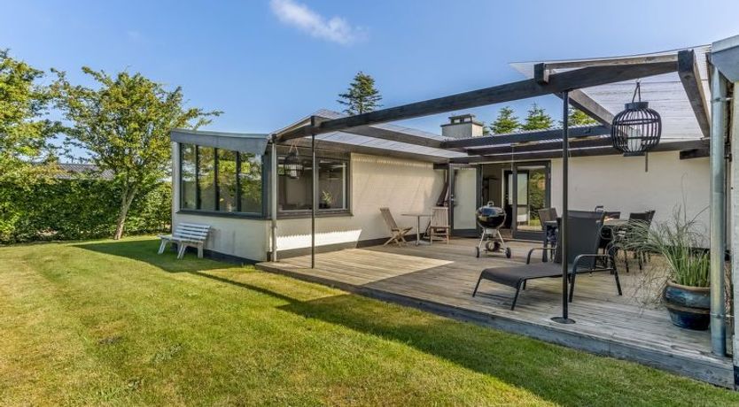 Photo of "Anabel" - 600m from the sea