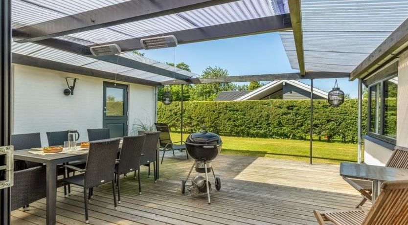 Photo of "Anabel" - 600m from the sea